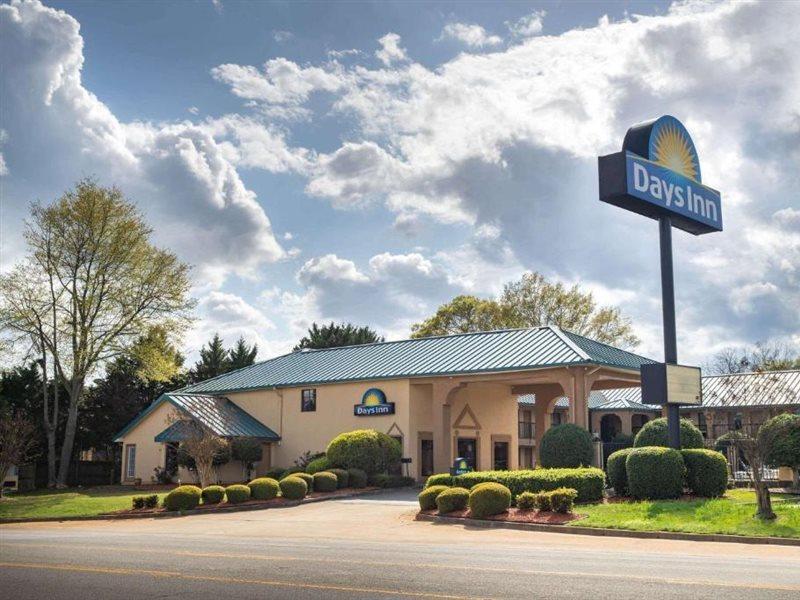 Days Inn By Wyndham Thomaston Exterior photo